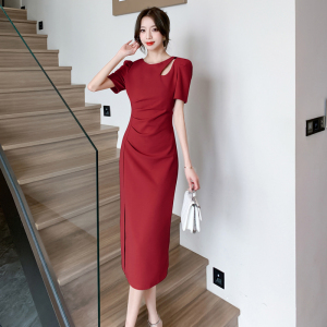 RM18640#红色礼服连衣裙2023新款赫本风法式气质名嫒高级感显廋长裙