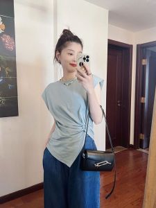 TR44546# 韩版设计感褶皱纯色褶皱T恤夏季新款时尚不规则上衣女装 服装批发女装批发服饰货源