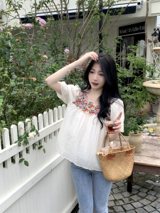 RM14573#新款韩版短袖镂空设计气质方领绣花纱纱小衫上衣泡泡袖女
