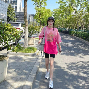 TR32953# 渐变色短袖t恤女夏设计感小众宽松玫红色上衣 服装批发女装批发服饰货源