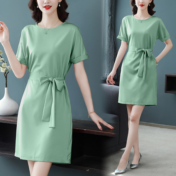 RM16975#夏款女装2023年新款高级感醋酸绿色连衣裙缎面真丝设计感收...