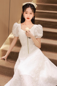 TR45919# 晚礼服女轻奢小众高端法式高级感白色连衣裙成人礼夏甜美 礼服批发