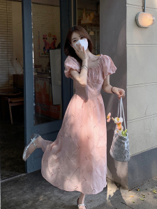 TR46901# 夏季法式复古方领粉色刺绣长款连衣裙收腰显瘦长裙 服装批发女装批发服饰货源