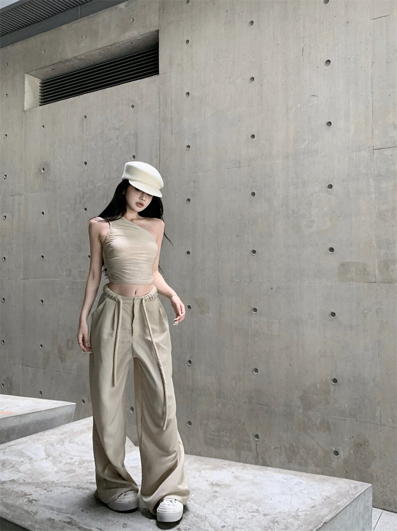 Real price, high-end and thin temperament top, sexy off-shoulder vest + elastic drawstring vertical straight-leg pants