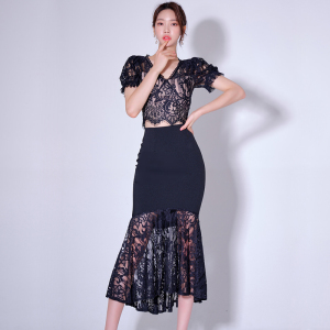 Lace top fashion patchwork buttocks skirt set for women