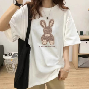 RM18353#落肩宽松版型200克精梳纯棉后包边短袖T恤印花款
