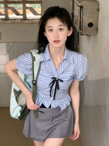 RM15479#蓝色条纹韩系学院风衬衫女设计感小众夏季短款小个子收腰短袖上衣