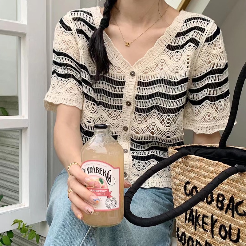 2023 sweet and spicy French top slimming women's summer fat chic short-sleeved striped sweater