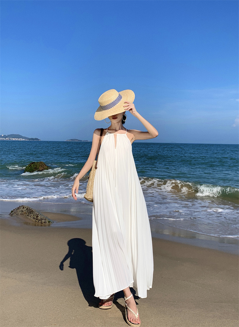 ilessisWANG 海島度假重工壓褶寬松顯瘦露背大擺連衣裙女