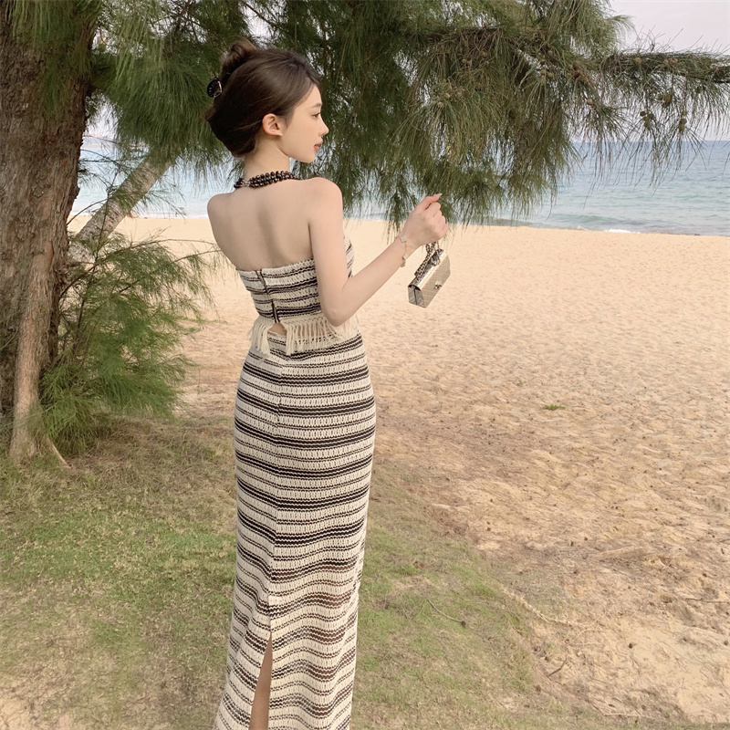 2023夏季新款法式氣質流蘇邊黑白條紋針織抹胸背心半身裙套裝女