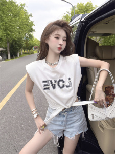 TR37427# ~设计感时尚气质重工钉珍珠LOVE字母无袖下摆打结T恤潮 服装批发女装批发服饰货源