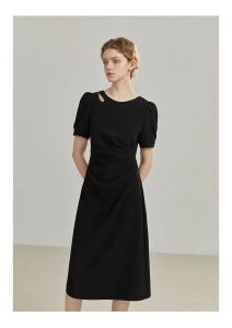RM15358#法式赫本镂空圆领连衣裙女装2023夏季新款收褶收腰黑色长裙子