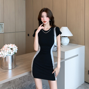 Round neck casual chain color matching slim fitting summer dress