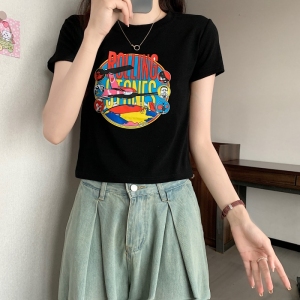 RM16940#夏装新款短袖T恤女韩版卡通短款修身别致涂鸦减龄上衣女
