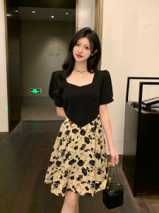 RM18236#大码女装落日夜玫 气质拼接碎花度假风连衣裙胖MM藏肉显瘦