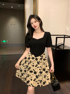 RM18236#大码女装落日夜玫 气质拼接碎花度假风连衣裙胖MM藏肉显瘦