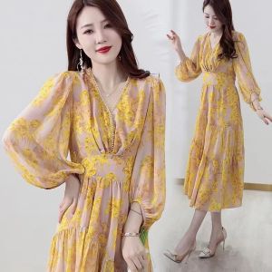 RM15774#新款时尚收腰显瘦甜美碎花V领黄色温柔风长裙