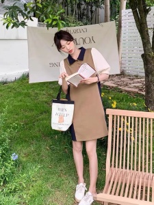 TR43280# 卡其色小个子撞色拼接连衣裙女夏季新款宽松直筒设计感polo裙 服装批发女装批发服饰货源