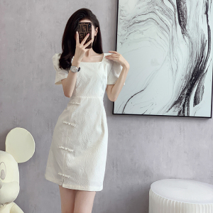 RM23939中式国风盘扣改良旗袍重工提花法式方领白色连衣裙女