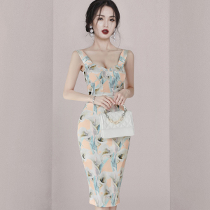 RM19780#夏新款韩版时尚气质优雅显瘦性感吊带背心裙印花碎花连衣裙