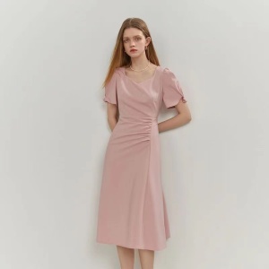 RM17873#温柔风气质通勤修身显瘦连衣裙女夏季2023新款泡泡袖短袖方领裙子