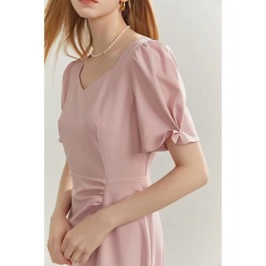 RM17873#温柔风气质通勤修身显瘦连衣裙女夏季2023新款泡泡袖短袖方领裙子