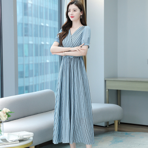 RM19157#夏季新款短袖连衣裙法式气质收腰时尚压褶大摆裙女