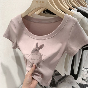 RM16754#兔子印花T恤女修身夏季设计感小众低圆领露锁骨短款正肩上衣