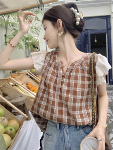 TR42510# 夏季新款韩版格子衬衫女蕾丝拼接小飞袖宽松上衣 服装批发女装批发服饰货源