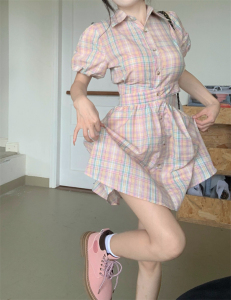 TR37310# 多巴胺少女感Polo领短裙设计感粉色格子露腰连衣裙女 服装批发女装批发服饰货源