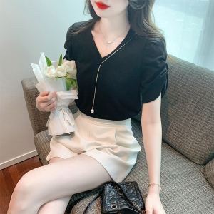 TR37394# V领项链T恤女泡泡袖洋气小衫夏季新款韩修身版短袖T恤 服装批发女装批发服饰货源