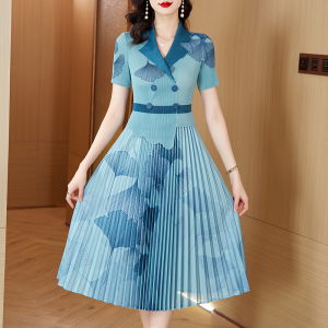 RM19161#夏新款西装领大码高气质端名媛收腰显瘦百褶裙