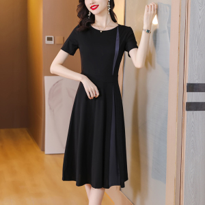 RM20409#连衣裙高级感女夏2023年新款夏季长款短袖撞色赫本风小黑裙