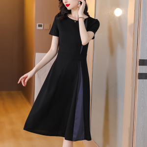 RM20409#连衣裙高级感女夏2023年新款夏季长款短袖撞色赫本风小黑裙