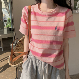 CX10392# 最便宜服饰批发 短袖针织t恤女夏季新款粉色条纹设计感薄款刺绣打底衫上衣1
