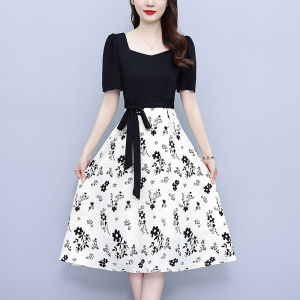 RM19310#大码女装2023夏新款法式方领气质系带高腰遮肚显瘦拼接连衣裙
