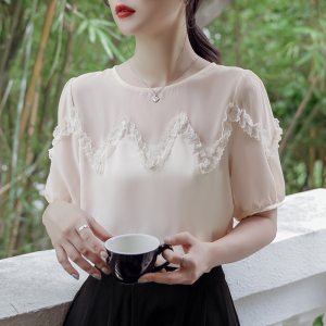 TR41431# 新款设计感刺绣蕾丝花边雪纺拼接缎面洋气小衫垂感女衬衫 服装批发女装批发服饰货源