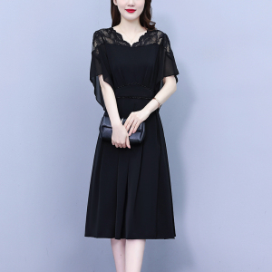 RM18222#大码女装2023年夏季新款气质时尚遮肚显瘦蕾丝钉珠V领连衣裙