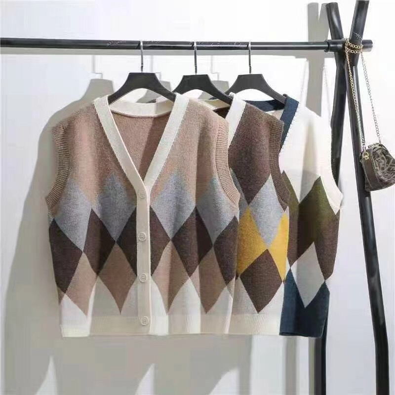 Large version of sheep wool!  Korean chic Korean style retro rhombus sweater vest cardigan sweater for women trendy