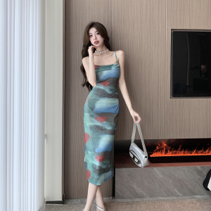 RM24243# 纯欲风辣妹复古落日网纱扎染印花吊带连衣裙