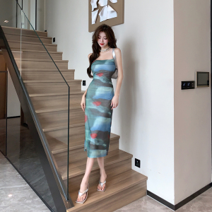 RM24243# 纯欲风辣妹复古落日网纱扎染印花吊带连衣裙