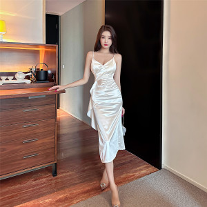 Strap personality V-neck slim fitting low cut open back pleated dress