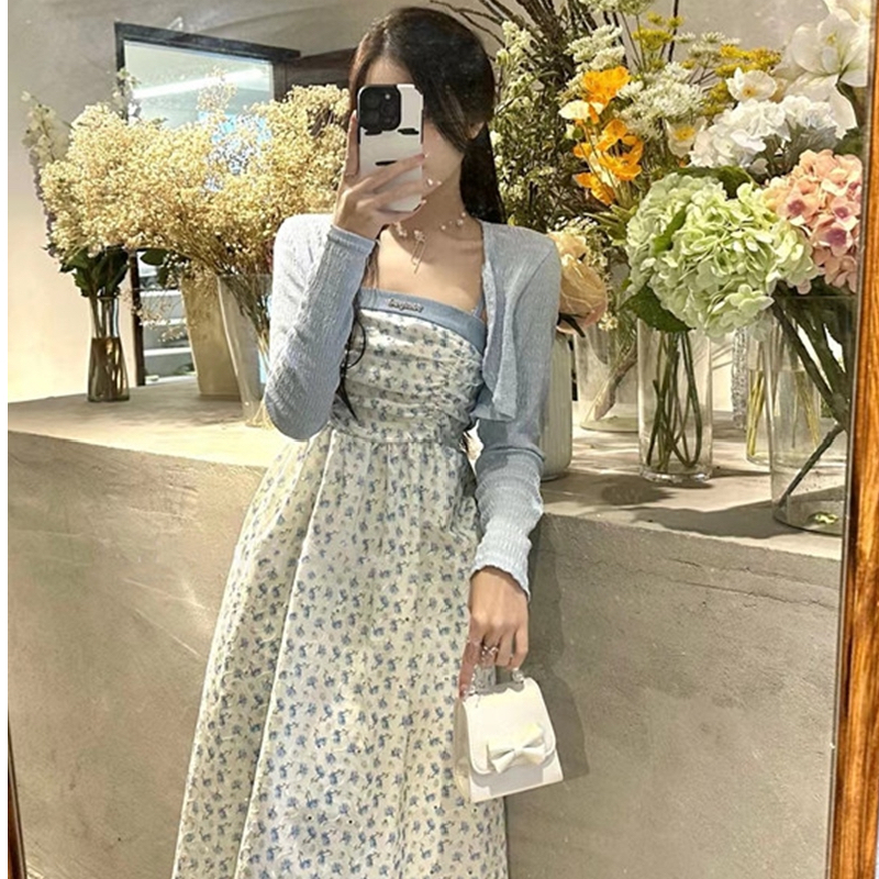 2023 autumn new long-sleeved cardigan short coat + suspender floral dress temperament gentle and thin two-piece set
