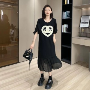 RM19553#设计感爱心拼接连衣裙女2023夏季新款大码胖MM宽松显瘦下摆百褶裙