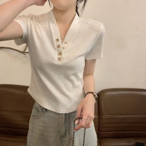 TR45541# 夏季韩版v领金属扣设计感短款气质短袖女上衣T恤 服装批发女装批发服饰货源