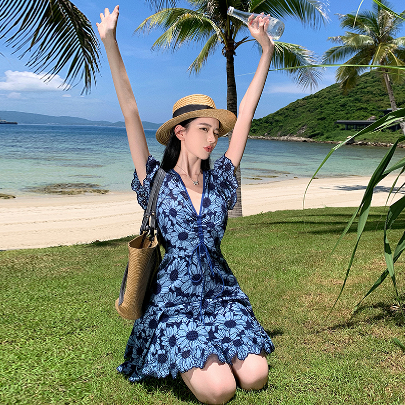 實拍法式小眾設計感小鄒菊鉤花鏤空收腰顯瘦連衣裙女