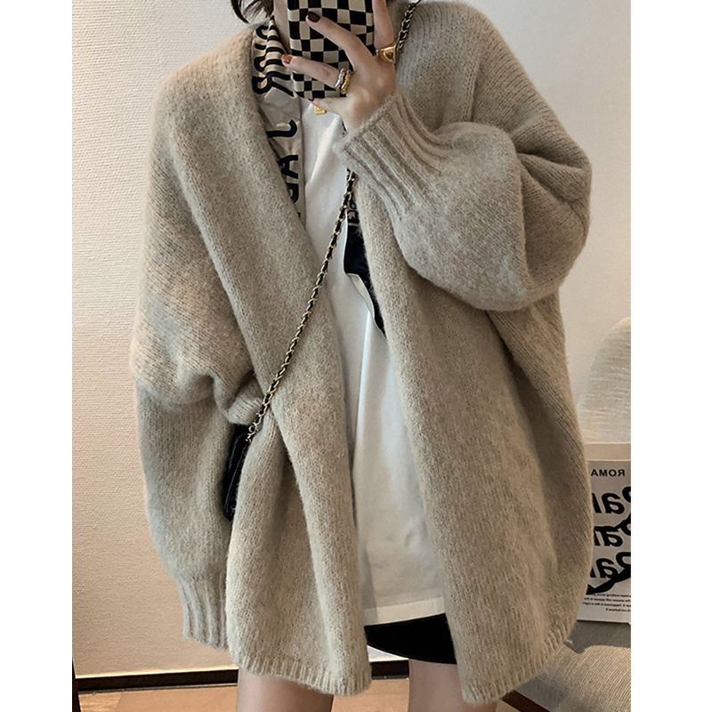 2023 spring new Korean version soft glutinous lazy gentle wind high-end feeling small knitted sweater cardigan jacket female