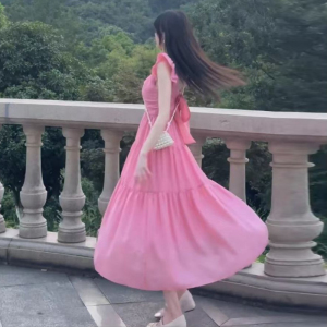 RM20546#粉色小飞袖吊带连衣裙子女夏季2023新款海边度假法式绝美无袖长裙