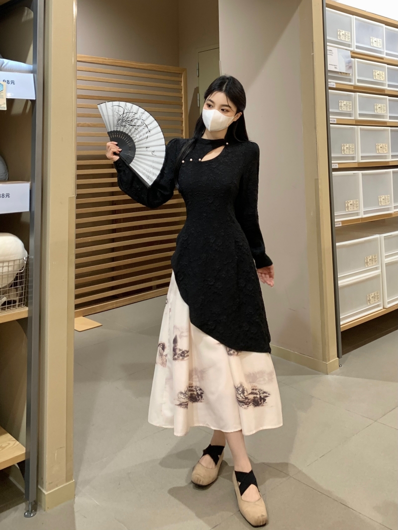 Plus size women's new Chinese style fake two-piece contrasting national style cheongsam skirt spring and autumn hollow design long-sleeved dress