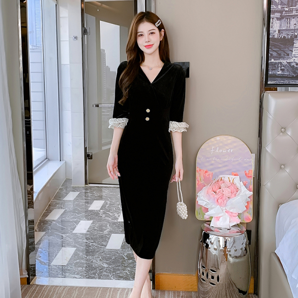 RM21567#法式高级感气质女神范长裙赫本风收腰黑色丝绒连衣裙